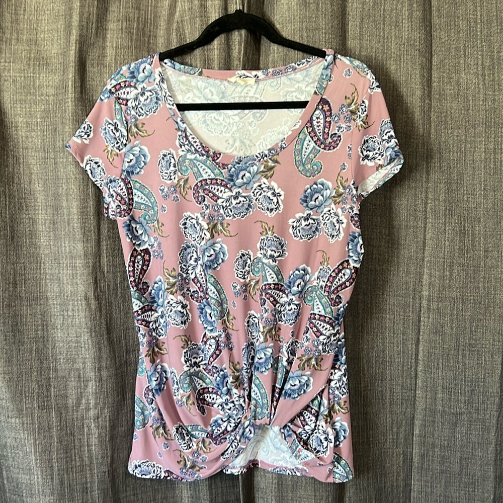 Ultra flirt purple floral paisley twist front tshirt size XL